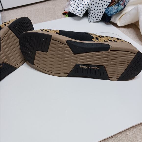 Mark Nason Abbe Animal Print Slip-On Modern Joggers Sz 11 - Picture 7 of 11